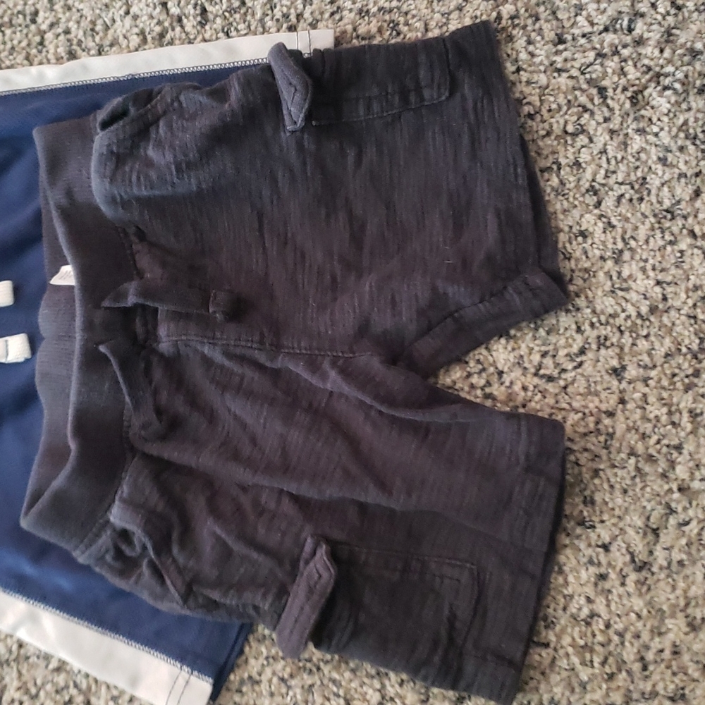 Shorts - Picture 4 of 5